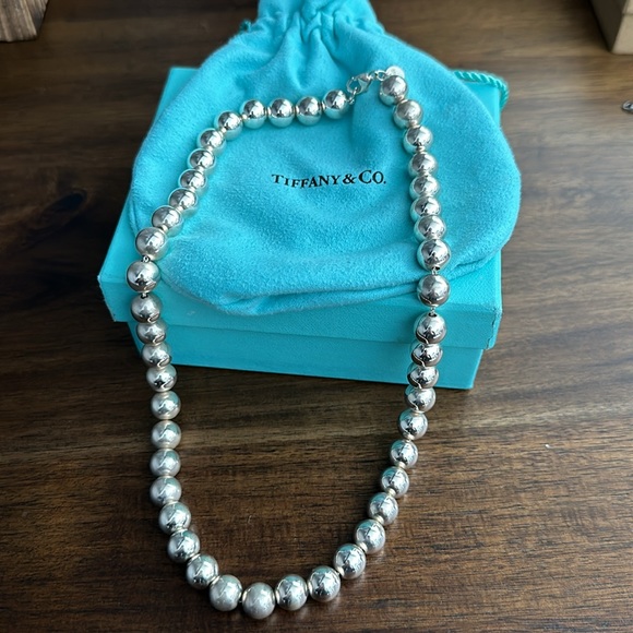Tiffany Hardware Pearl Necklace - Picture 5 of 8